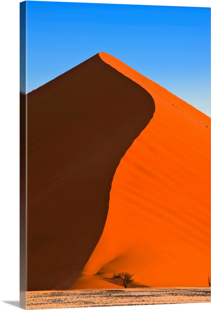 Sand Dune, Sossusvlei, Namib Desert, Namibia, Africa