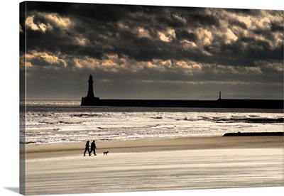 Sandy Beach With Lighthouse And Groyne, Sunderland, Tyne And Wear, England