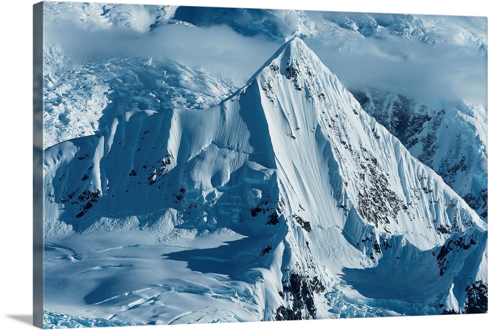 Snow covered peaks of the Antarctic mountains, Wilhelmina Bay ...