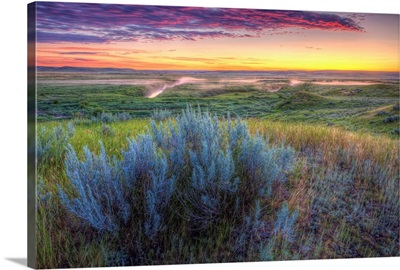 Sunrise over the Frenchman River Valley in Grasslands National Park, Saskatchewan