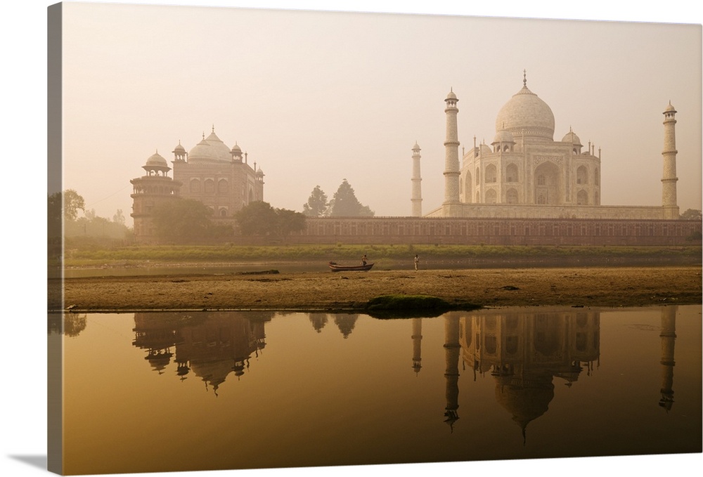 Taj Mahal In Early Morning, Agra, India