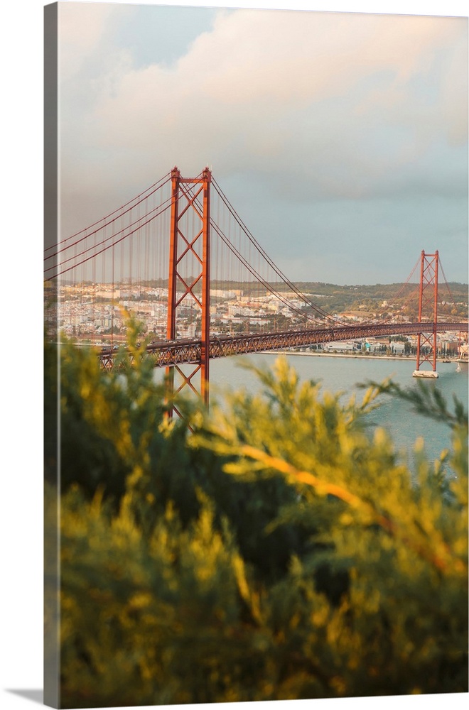 The 25 de Abril Bridge crossing the Tagus River, connecting Lisbon and Almada, Lisbon, Estremadura, Portugal