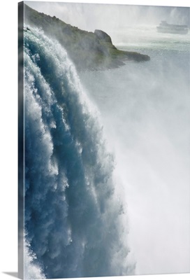 The American Falls And Maid Of The Mist, Niagara Falls, New York, USA