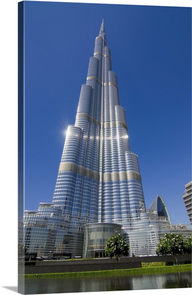 United Arab Emirates, View of Burj Khalifa hotel, Dubai