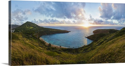 View of Hanauma Bay Nature Preserve at sunrise, East Honolulu; Honolulu, Oahu, Hawaii
