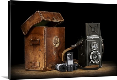 Vintage Voigtlander Brilliant Camera With Leather Case And Roll Films