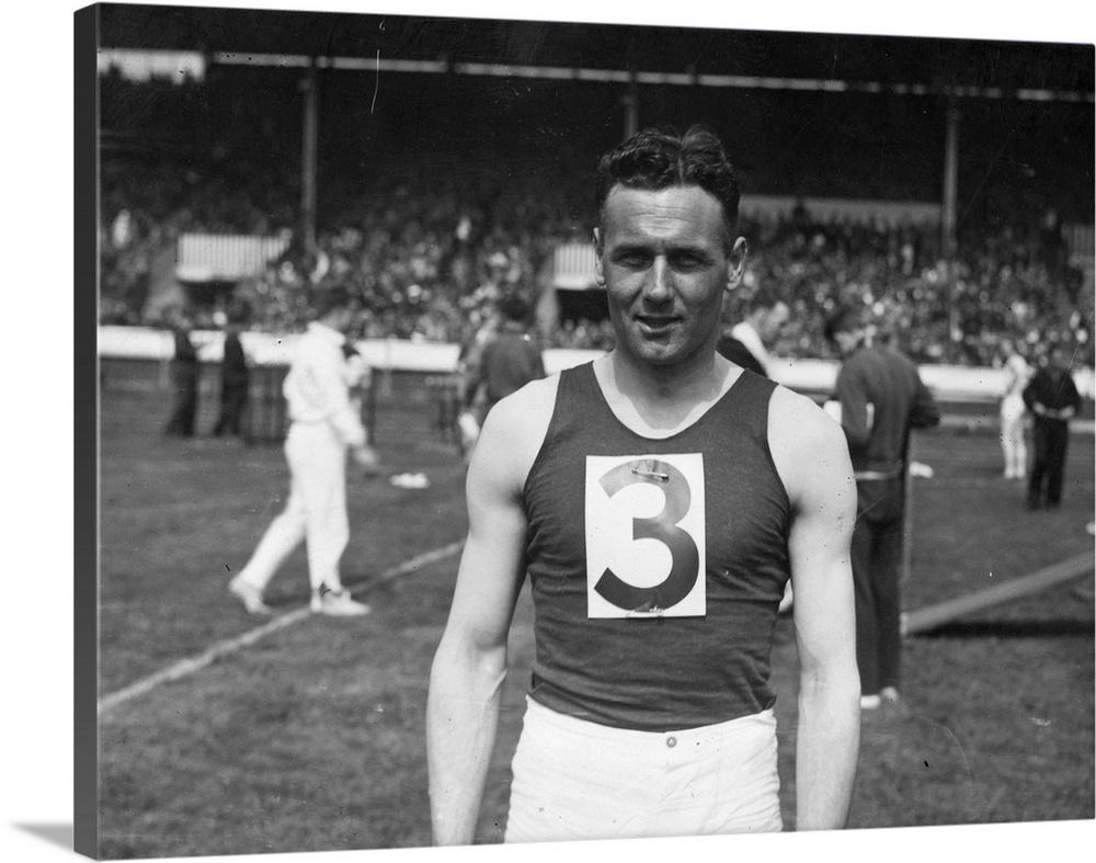 17th May 1937:  Donald Finlay Silver Medal winner at 1936 Olympics (110 metre Hurdles) Inter-County Championships at White...
