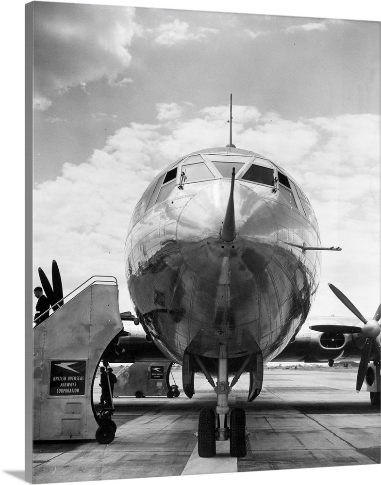 The Bristol Brabazon I, the world's largest airliner, at London Airport