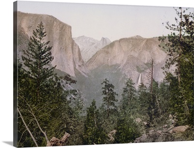 Yosemite Valley from Artists Point