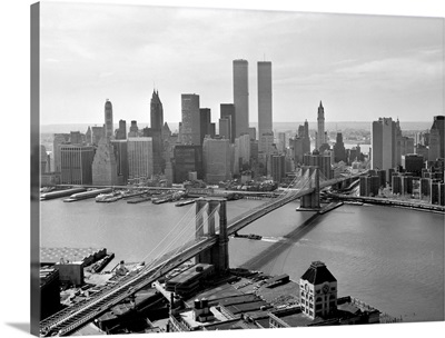 Brooklyn Bridge and World Trade Center, Lower Manhattan