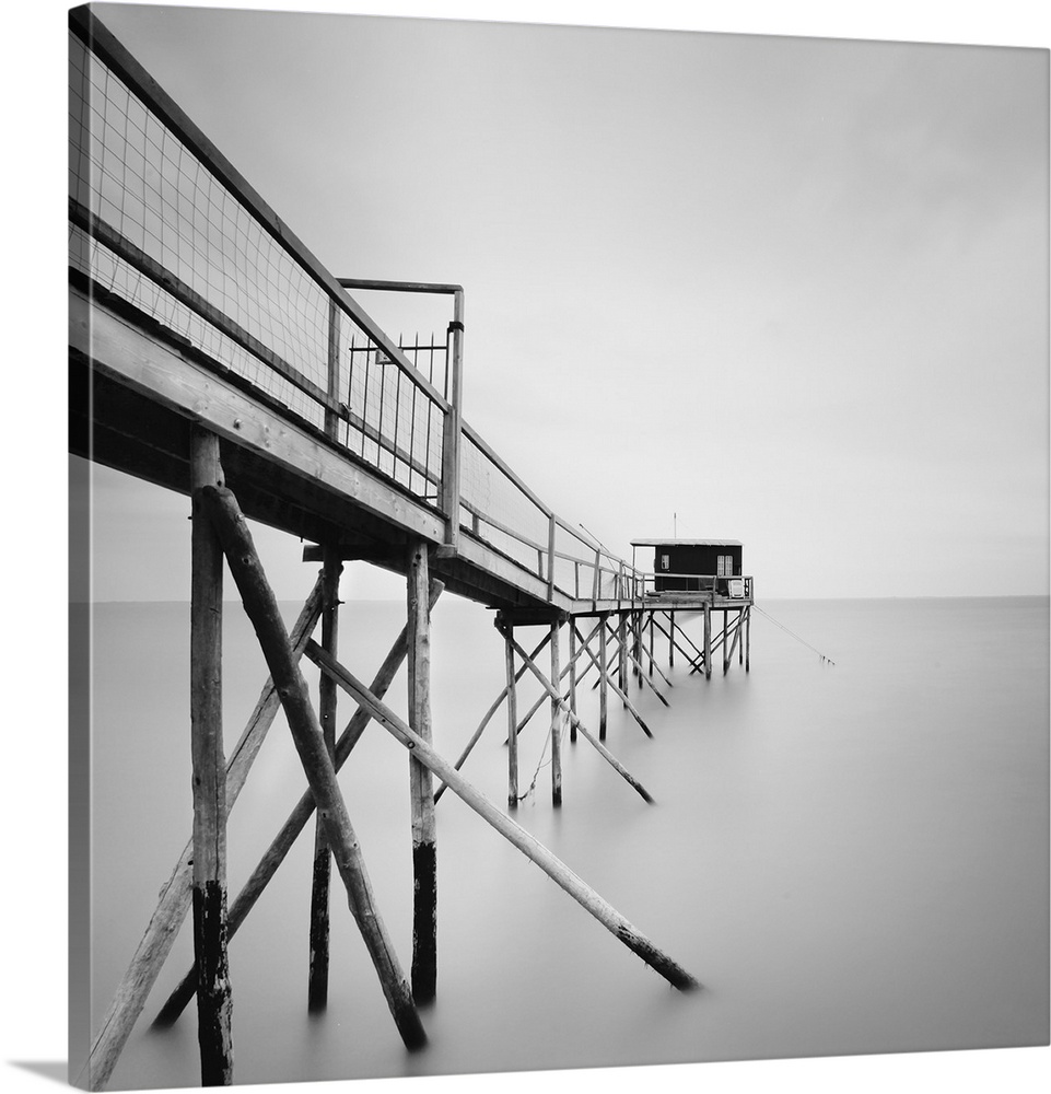 Cabane, pier, water, fog, black and white photography