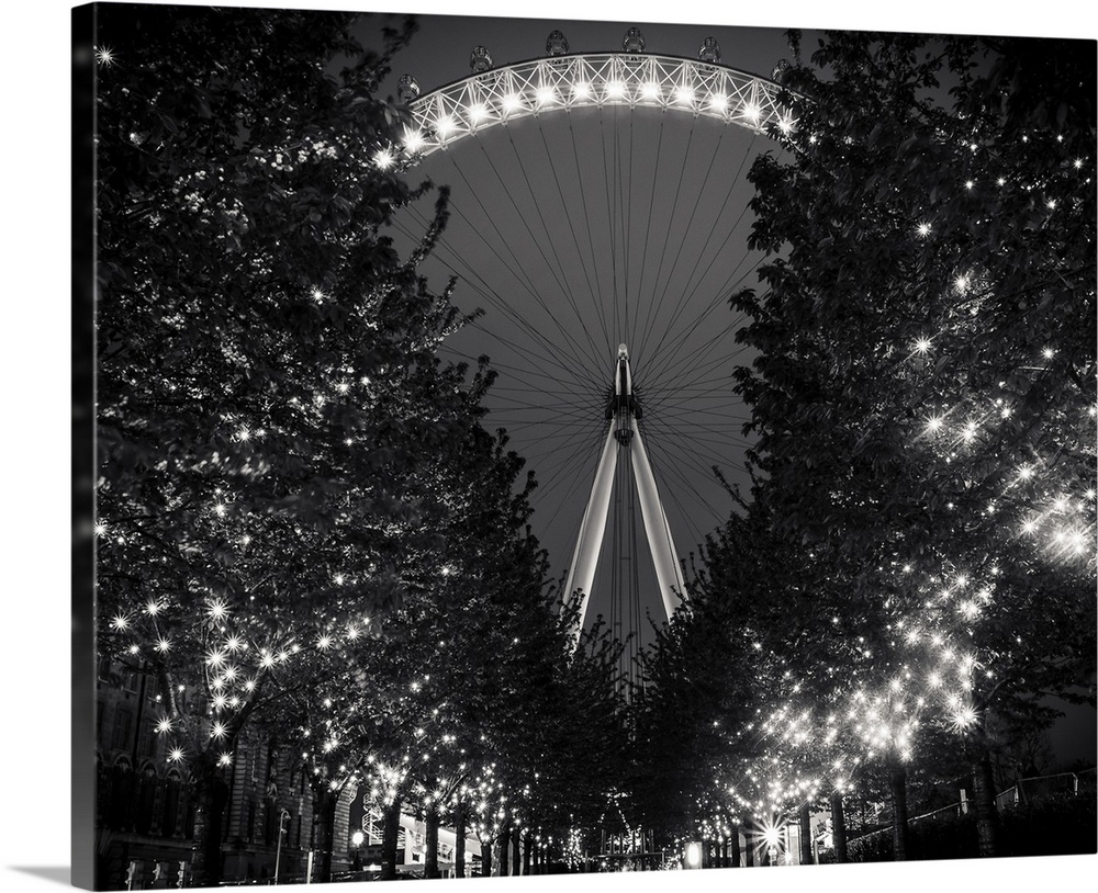 London Eye - black and white photograph