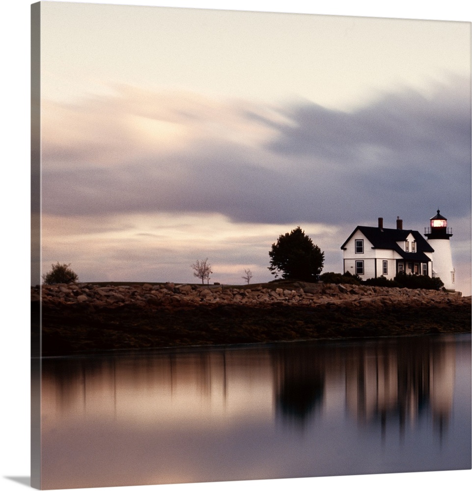 Prospect Light Panoramica 2 color 1 of 3 panellighthouse