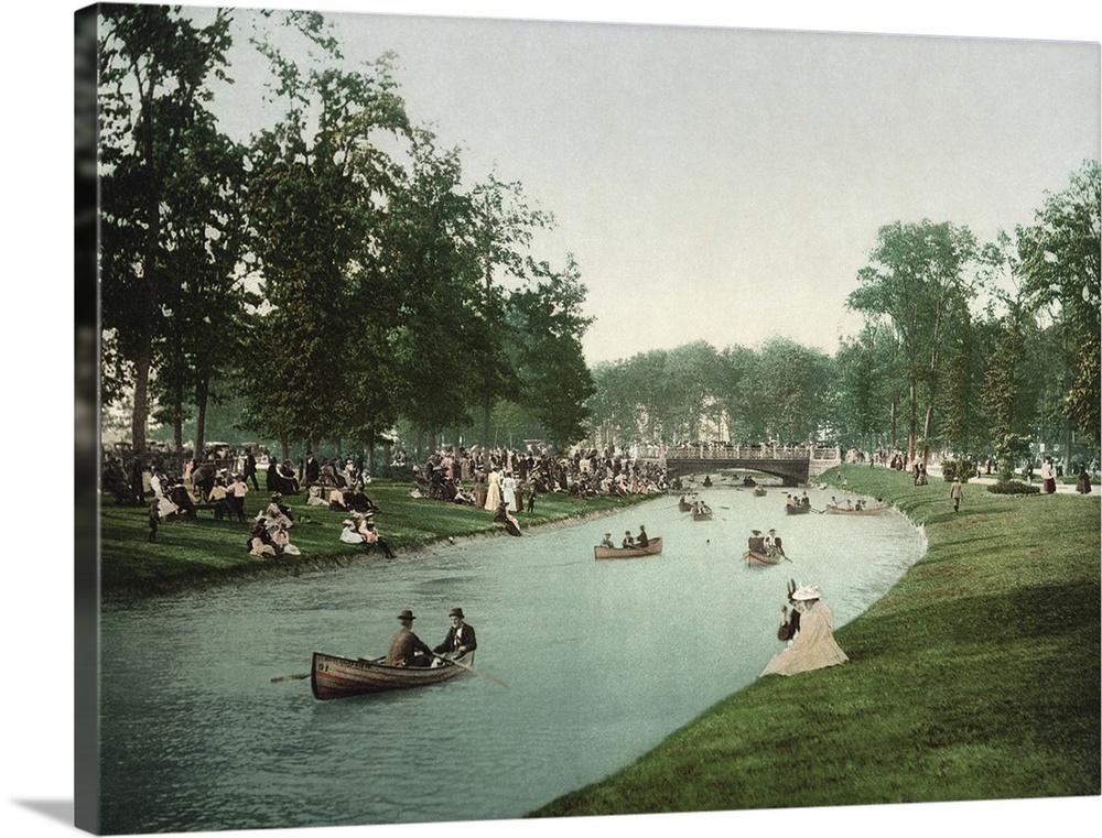 Vintage photograph of Grand Canal, Belle Isle, Detroit, Michigan