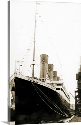 RMS Titanic departing from Southanpton on her maiden voyage, April 5, 1912