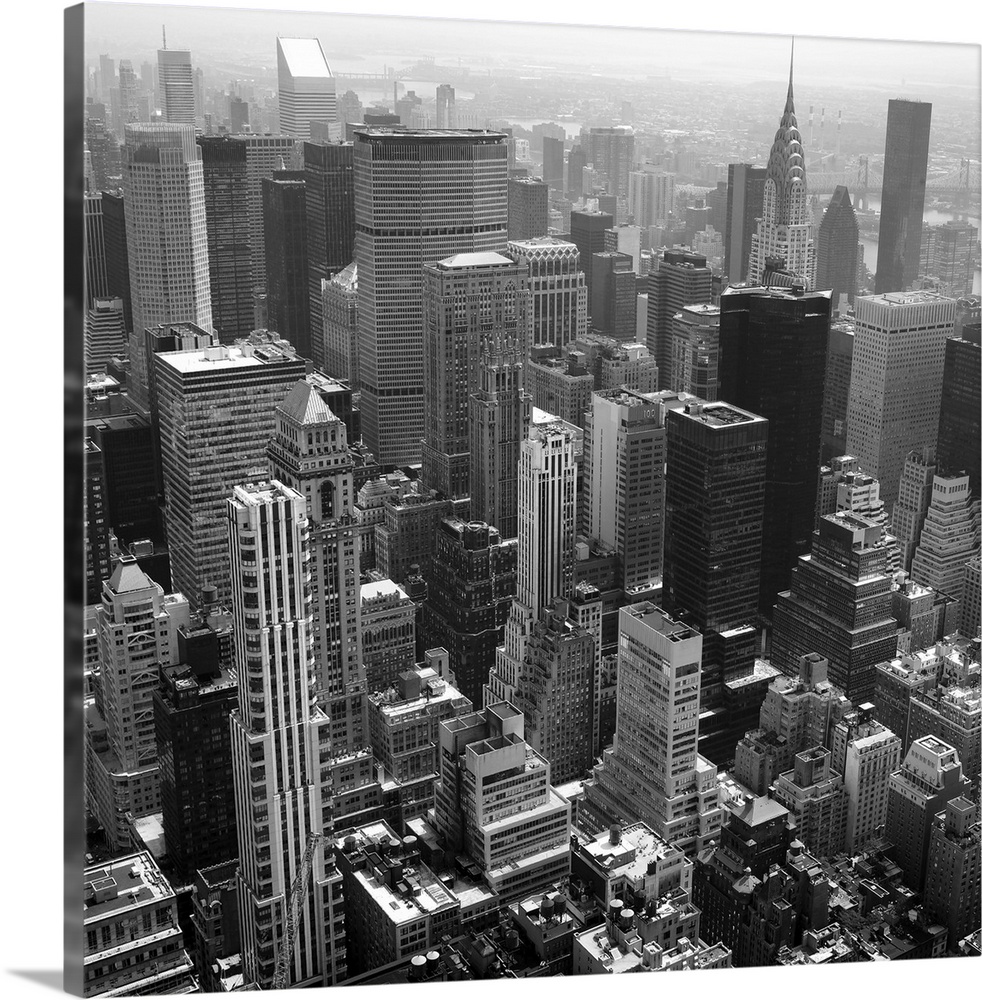 Black and white photo of New York.