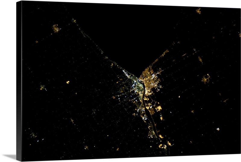 Sarnia, ON, the town of my birth. So great to see the lights of home in