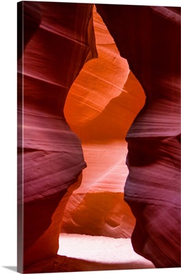 A tour through the red rock tunnels of Antelope Canyon in Arizona, USA