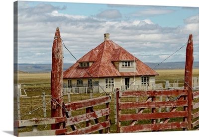 Abandoned Farmhouse, Tierra Del Fuego, Chile, South America, Patagonia, Patagonia