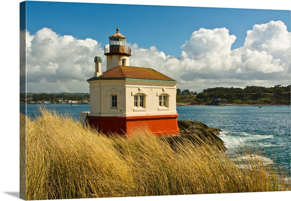 afternoon, Coquille River Lighthouse from Bullards State Park, Oregon, USA