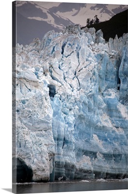 Alaska, Hubbard Glacier, an advancing tidewater glacier