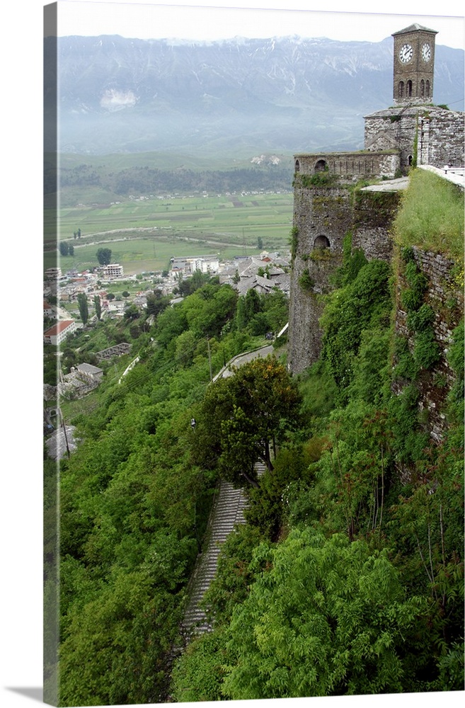 Europe, Albania, Gjirokastra. 13th century Gjirokastra Castle aka Gjirokastra Fortress. UNESCO World Heritage Site.