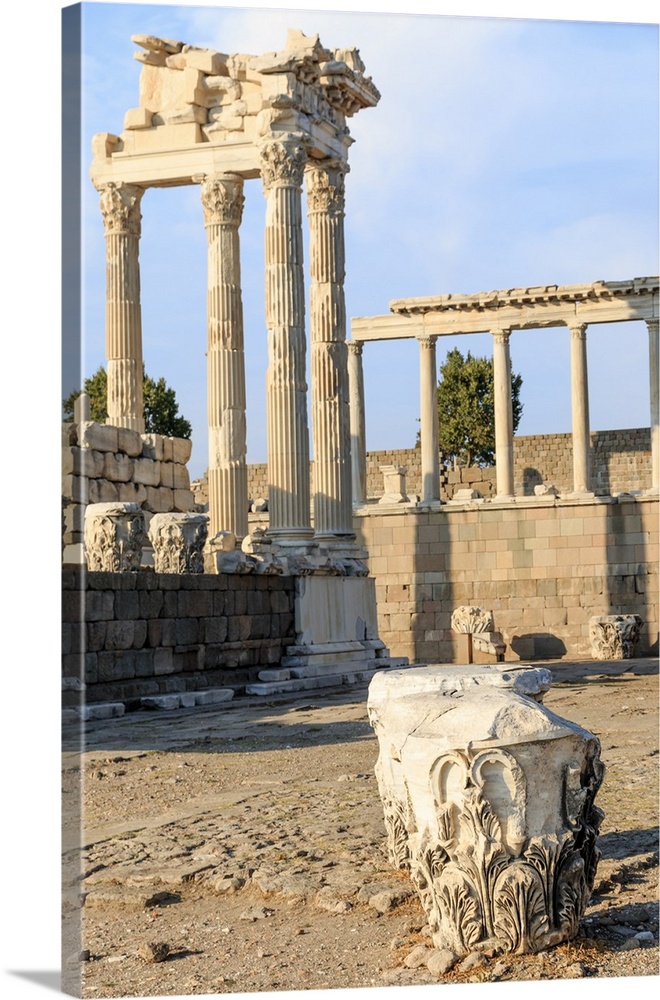 Turkey, Izmir Province, Bergama, Pergamon. Ancient cultural center. Temple of Trajan on the acropolis .UNESCO Heritage site.