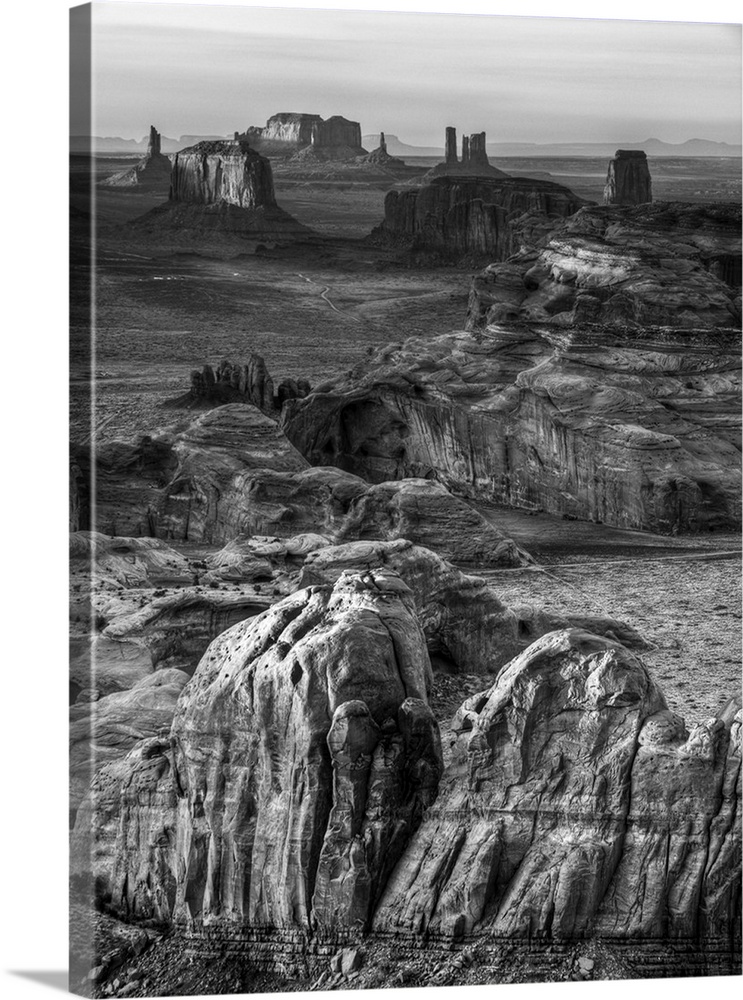 USA, Arizona, Monument Valley Navajo Tribal Park, Sunset view from Hunt's Mesa