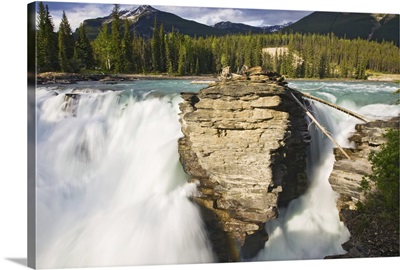 Athabasca Fallsl on the Athabasca River in Jasper National Park, Alberta, Canada