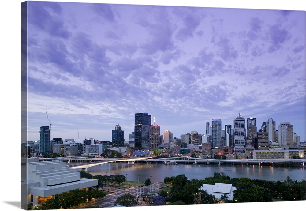AUSTRALIA, Queensland, Brisbane. City Skyline from Southbank / Evening.