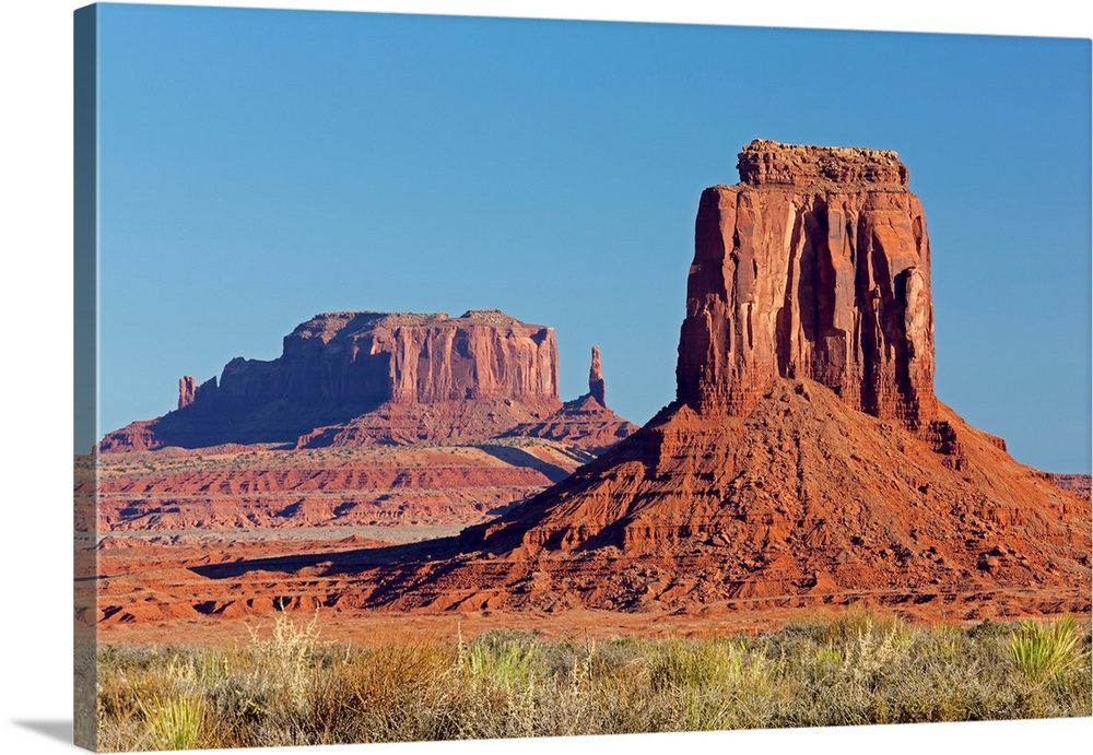 AZ, Monument Valley, East Mitten Butte and Saddleback Mesa, view from Valley Drive.