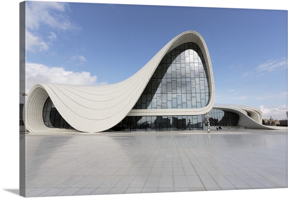 Azerbaijan, Baku. The Heydar Aliyev Center in Baku.