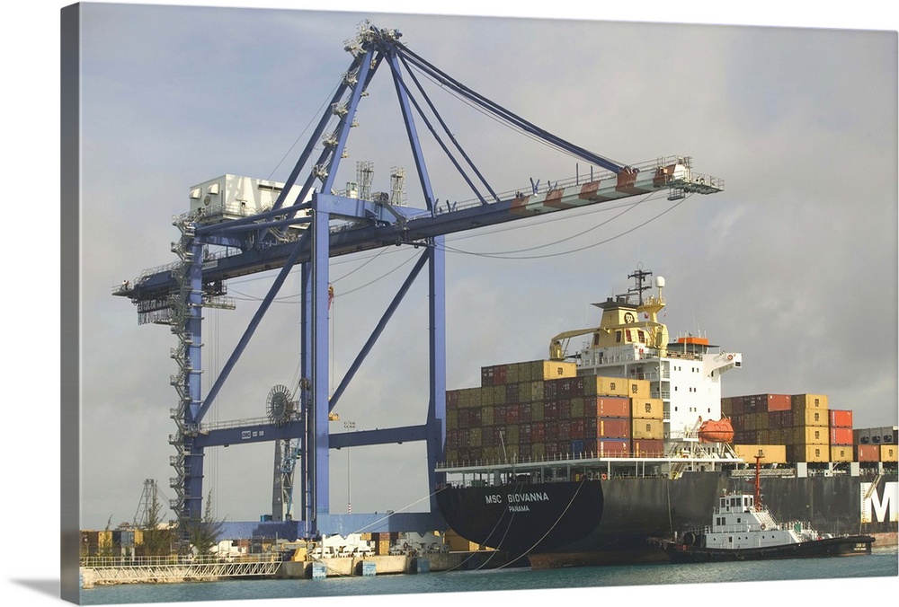 BAHAMAS-Grand Bahama Island-Freeport:.Port of Freeport:.Container Cargo Port Area / Morning
