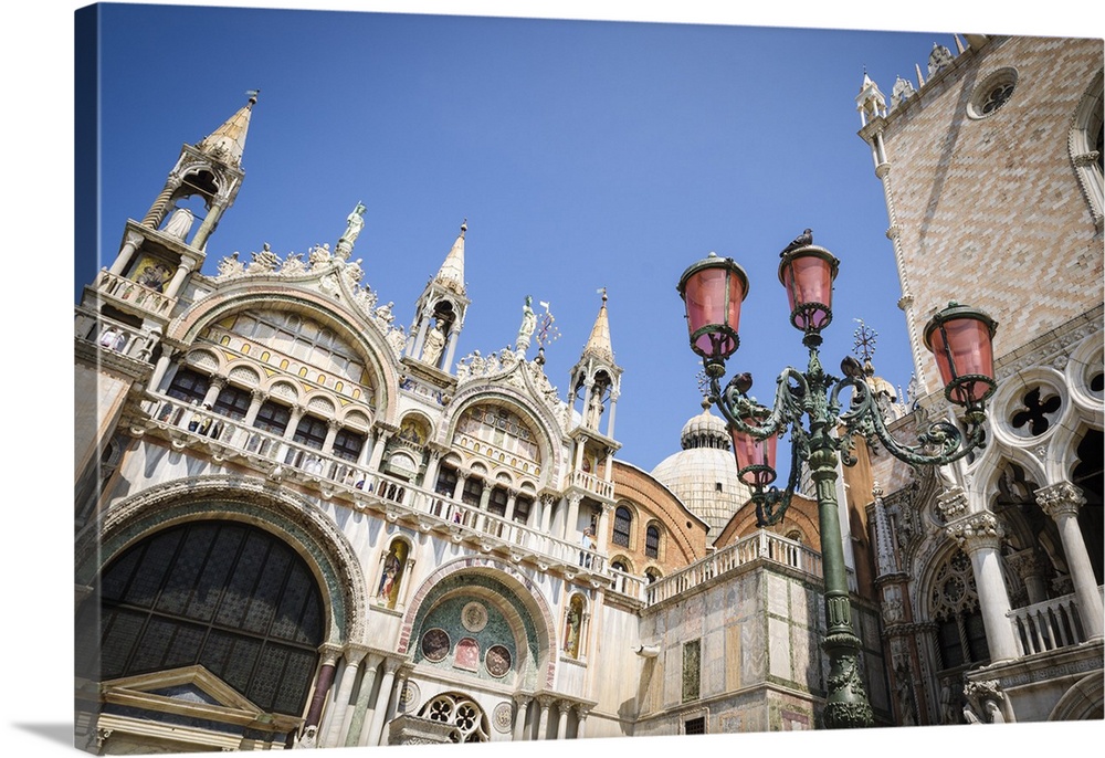 Basilica San Marco (Saint Mark's Cathedral) and street lamp, Venice, Veneto, Italy.