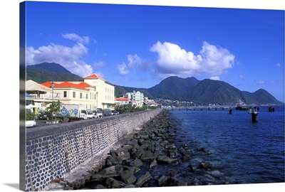 Bay front with ocean and mountains, Capital City of Roseau in Dominica