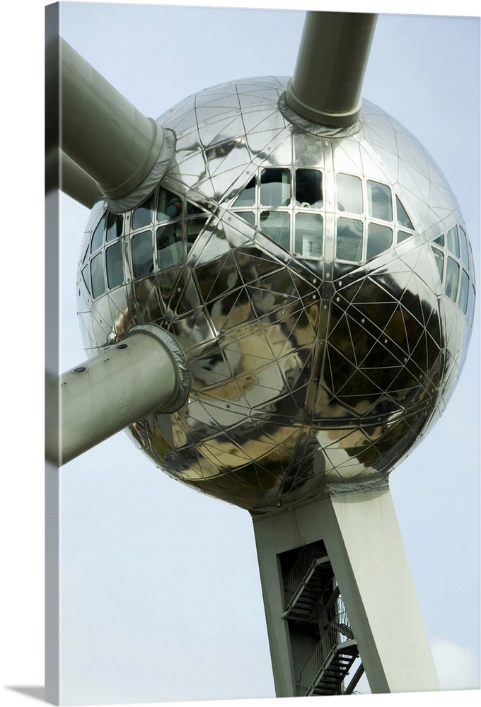 Belgium, Brussels, Atomium. Futuristic building built for the International Exhibition of Brussels in 1958.