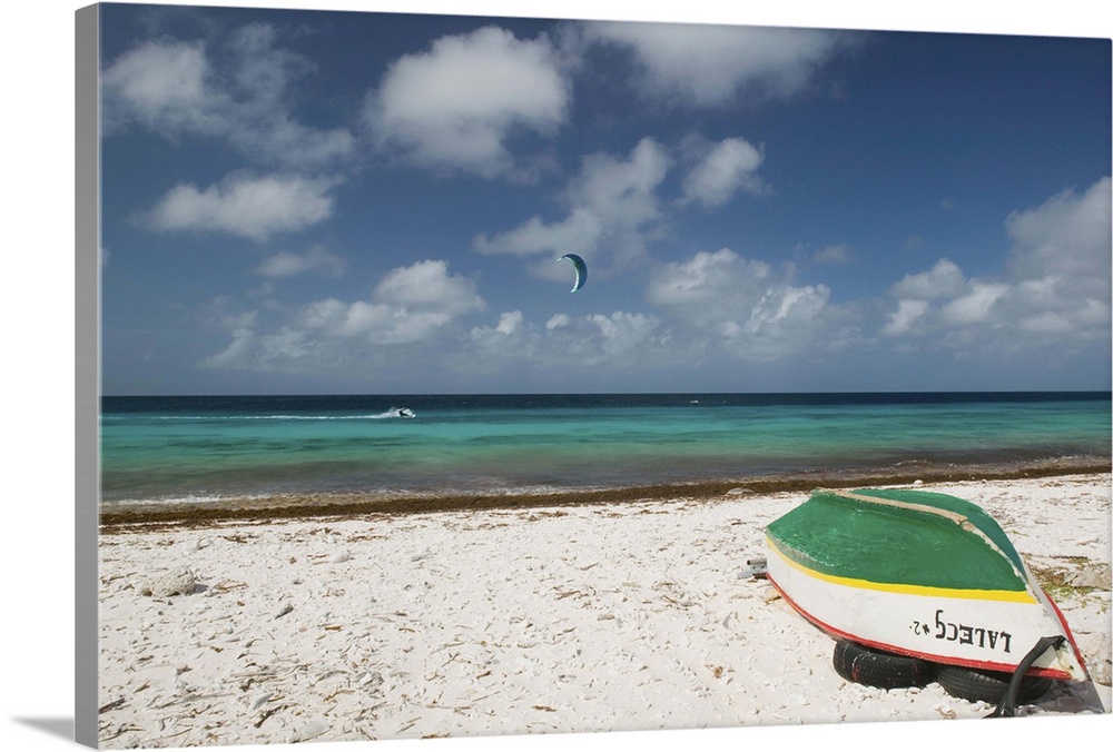 ABC Islands - BONAIRE - Pink Beach: Beach View with Fishing Boat