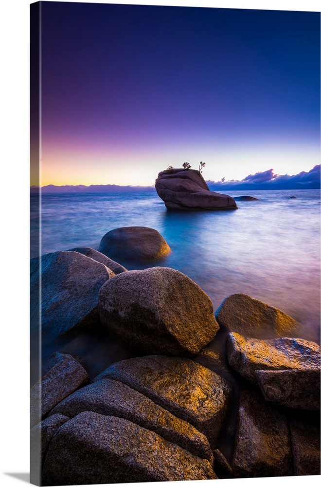 Bonsai Rock at sunset, Lake Tahoe, Nevada, USA.