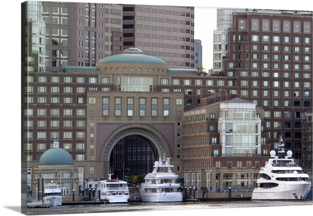 Boston Harbor waterfront condominiums, Boston, Massachusetts, USA.