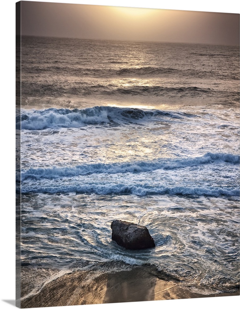 USA, California, Big Sur, Sunset at Garrapata State Beach