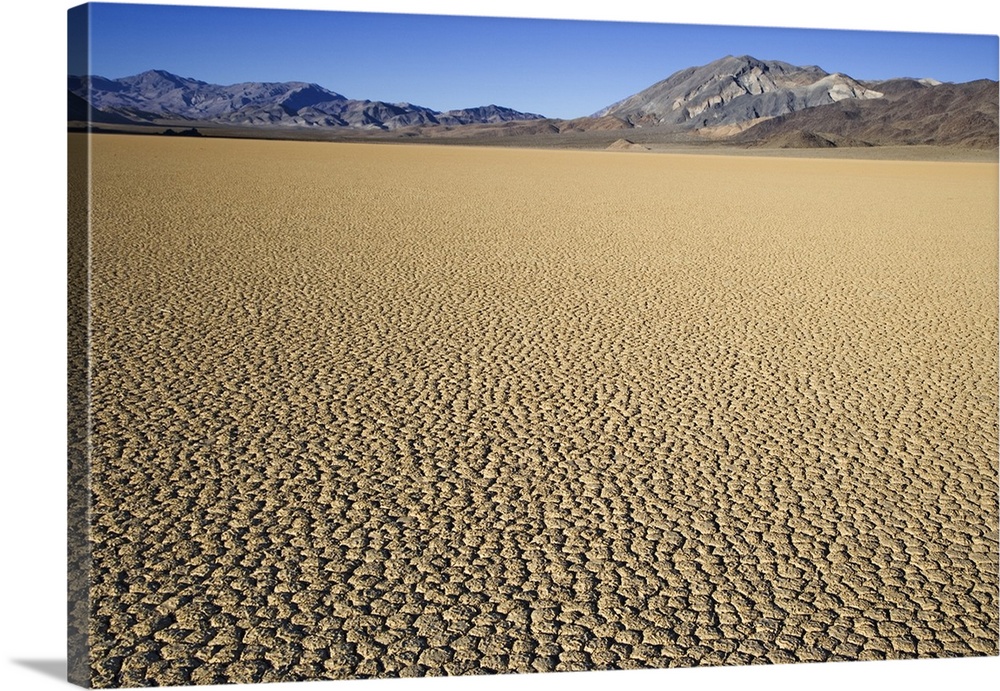 USA, California, Death Valley National Park. Arid playa. Credit: Dennis Flaherty / Jaynes Gallery