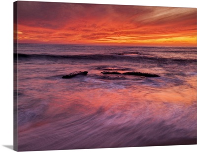 California, La Jolla, Sunset at north end of Windansea Beach