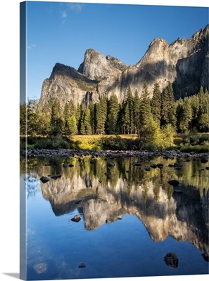 California, Yosemite National Park. Cathedral Rocks, Bridalveil Fall