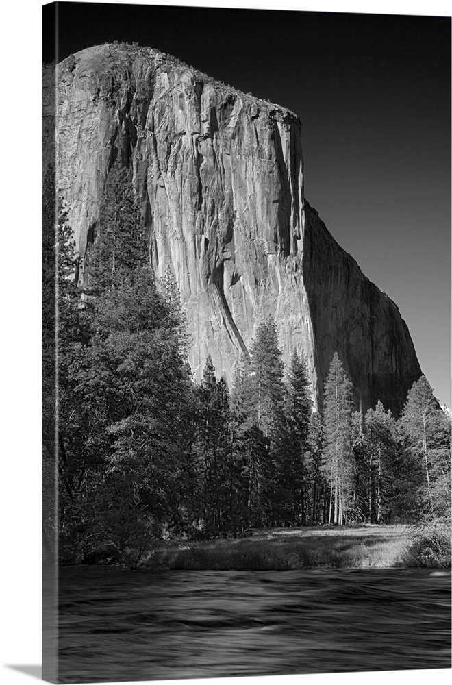 California, Yosemite National Park. El Capitan and Merced River.