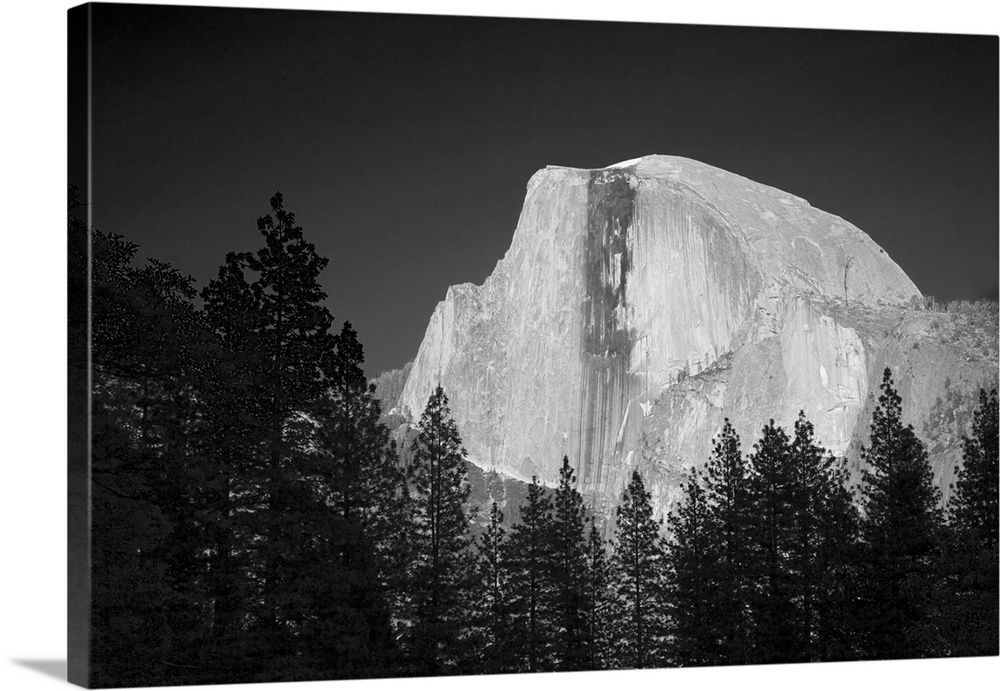 California, Yosemite National Park. Half Dome.