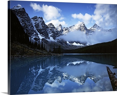 Canada, Alberta, Banff National Park, Lake Moraine, Valley of Ten Peaks