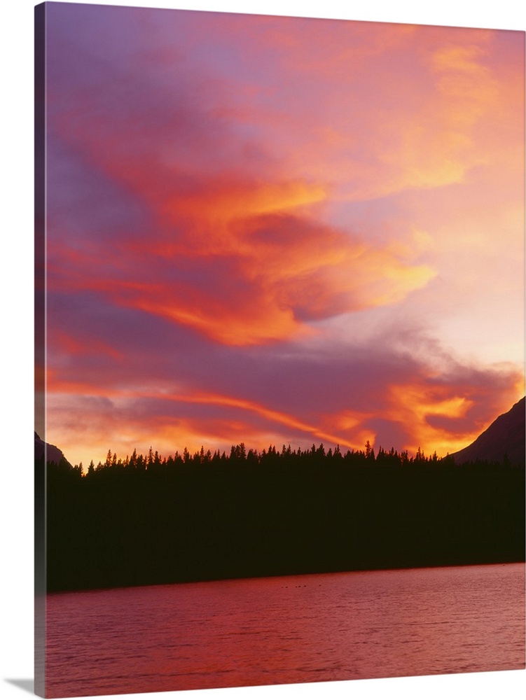 Canada, Alberta, Banff National Park, sunset over Mount Bosworth and Herbert Lake..