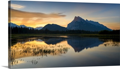Canada, Alberta, Banff, Vermillion Lakes, Mount Rundle Sunrise Reflection