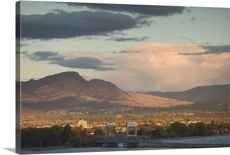 Canada, British Columbia, Kelowna. Okanagan Lake Floating Bridge