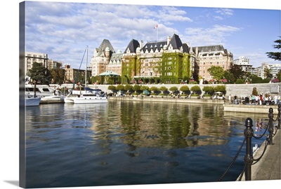 Canada, British Columbia, Victoria, Empress Hotel on the Inner Harbour